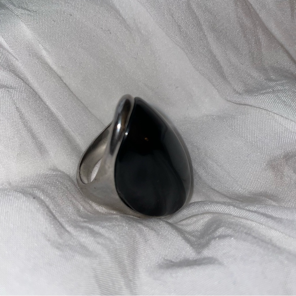 Black stone ring
